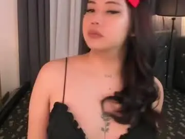 Hotasianmollys  live sex cam