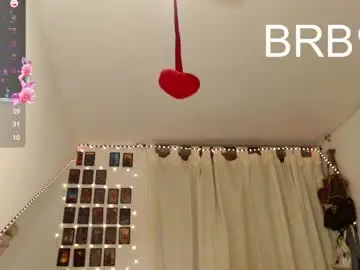 Littlebombon222  live sex cam
