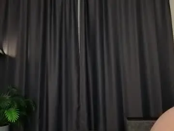 Loney__tunes  live sex cam