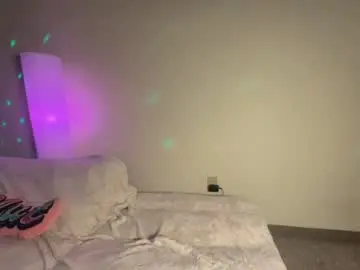 Stara_dreams  live sex cam