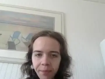 Trippybb222  live sex cam