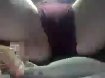 Trippybb222  live sex cam