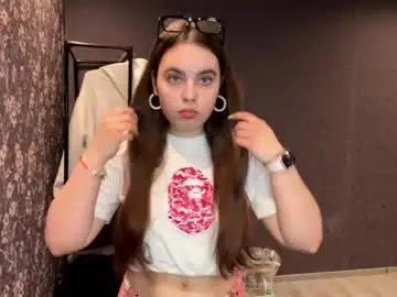 Adriangladue  live sex cam