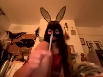 Bouncinbunni420  live sex cam