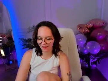 Crystallglow  live sex cam