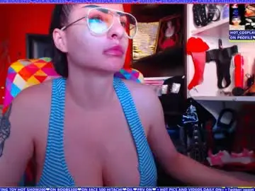 Cuminmenowbby  live sex cam