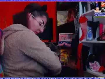 Cuminmenowbby  live sex cam