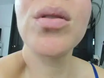 Disneey2888  live sex cam