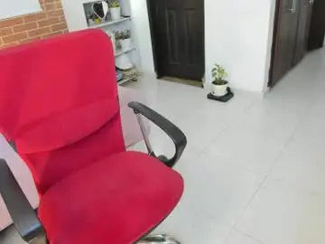 Disneey2888  live sex cam