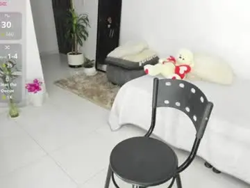 Disneey2888  live sex cam