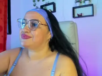 Gia_nahomi  live sex cam