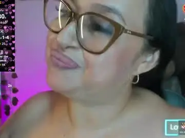 Gia_nahomi  live sex cam