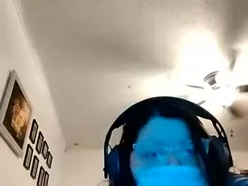 Julianwest23  live sex cam