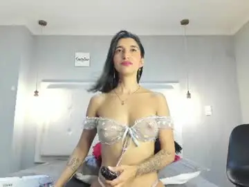 Milaa_petite  live sex cam