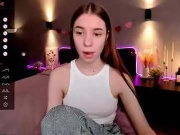 Milli_brownn  live sex cam