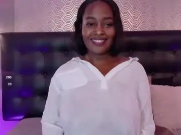 Naiaramasson_  live sex cam