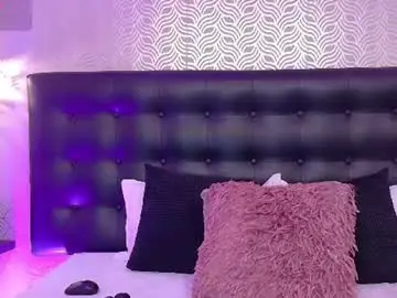 Naiaramasson_  live sex cam
