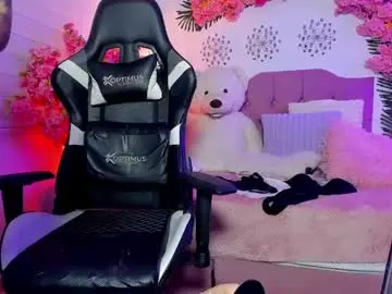Nickie_reed_  live sex cam