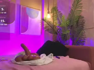 Nickie_reed_  live sex cam