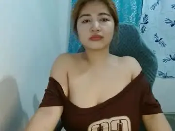 Queenboba  live sex cam