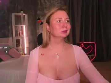 Scent__of_woman  live sex cam