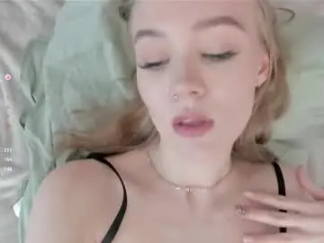 Selina__moon  live sex cam