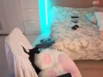 Selina__moon  live sex cam