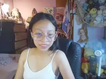 Yourshy_cess  live sex cam