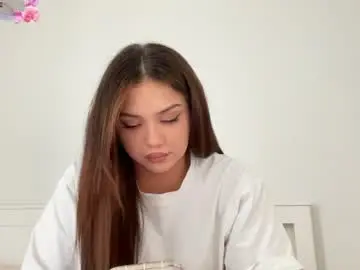 Celinebites  live sex cam
