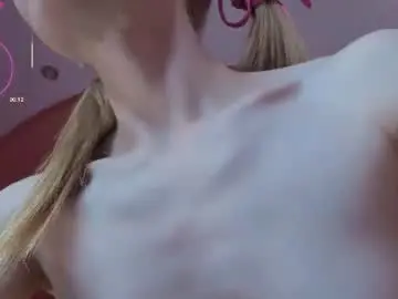 El1s_evans  live sex cam