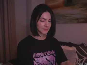 Hollylinder_  live sex cam