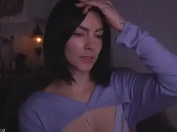Hollylinder_  live sex cam