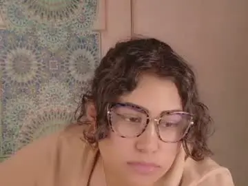 Maya_house  live sex cam