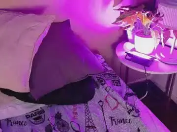 Maya_house  live sex cam