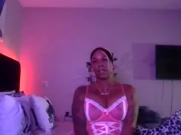 Plenttycakez  live sex cam