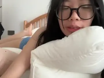 Poppyluvuuu  live sex cam