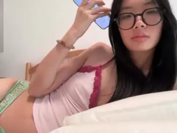 Poppyluvuuu  live sex cam