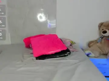 Sarah_lowee  live sex cam