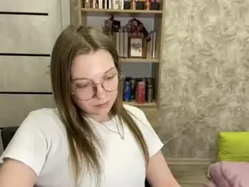 Savannahbrettmann  live sex cam