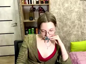 Savannahbrettmann  live sex cam
