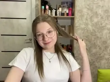 Savannahbrettmann  live sex cam
