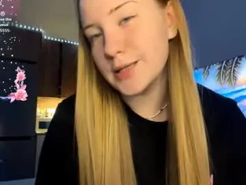 Teneshaalthiser  live sex cam