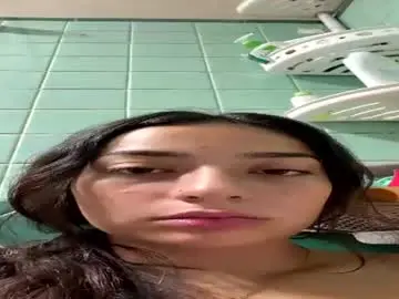 Tristianmarie  live sex cam