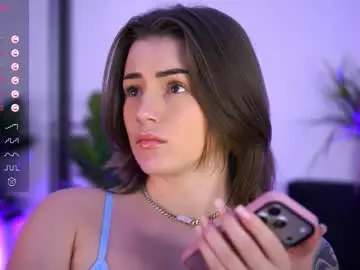 Babbyaisha  live sex cam