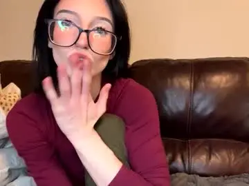 Babysapphiree  live sex cam