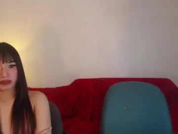 Blackasian_roxie  live sex cam