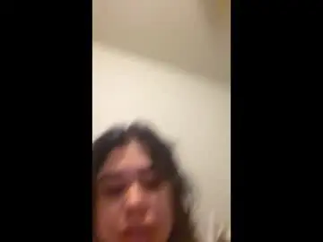 Bmia98  live sex cam