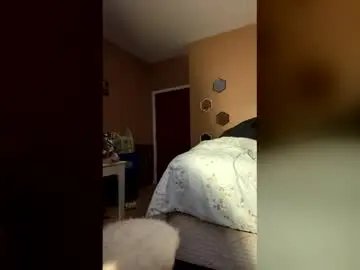Coricomes  live sex cam