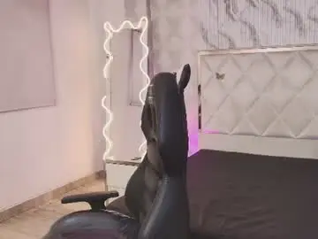 Dolly_tay1  live sex cam