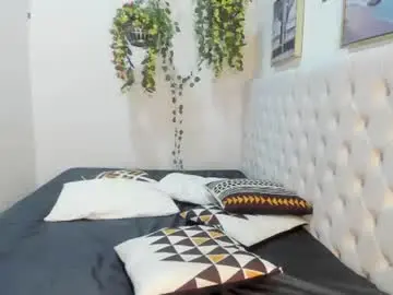 Juana_naranjo  live sex cam